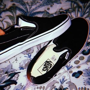 Vans black slip on! Women’s size 9 :)